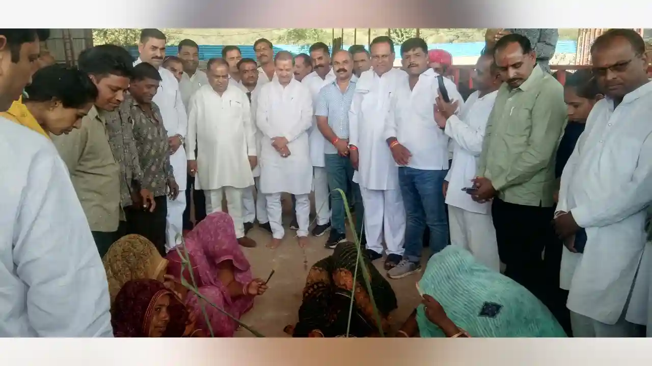 नक्षत्र वाटिका में गोवर्धन पूजा एवं अन्नकूट महोत्सव मनाया गया