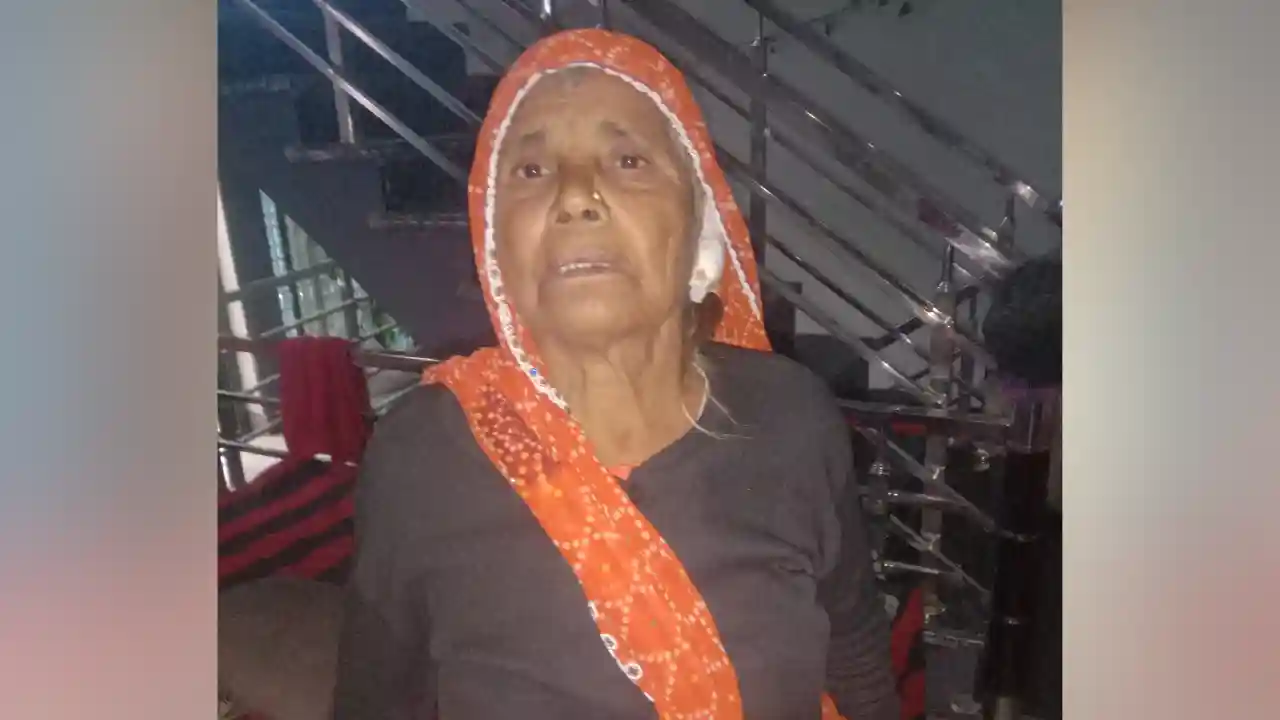 65 वर्षीय,वृद्धा बरजी बाई धाकड़,को सरे रहा दिन में लूटा