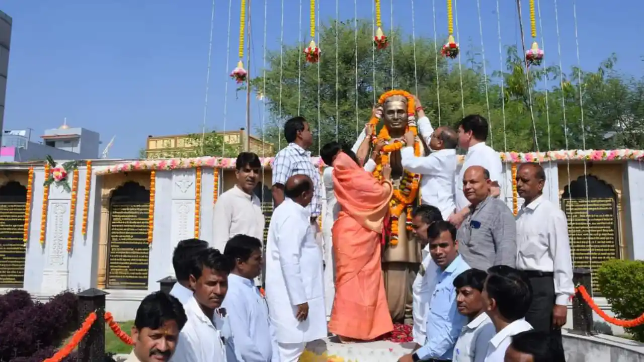 कुकड़ेश्वर नगर गौरव दिवस एवं पद्म विभूषण सुंदरलाल जी पटवा की 100वी जयंती पर कुकड़ेश्वर में विभिन्न कार्यक्रम आयोजित