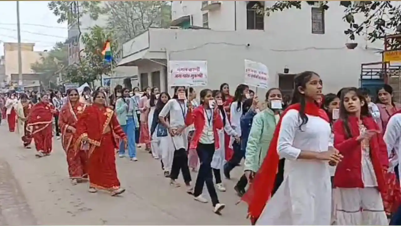 यश जैन मण्डल द्वारा आयोजित शिविर में व्यसन मुक्ति एवं संस्कार रेली निकालकर कर आम जन को दिया व्यसन मुक्त रहने का संदेश।
