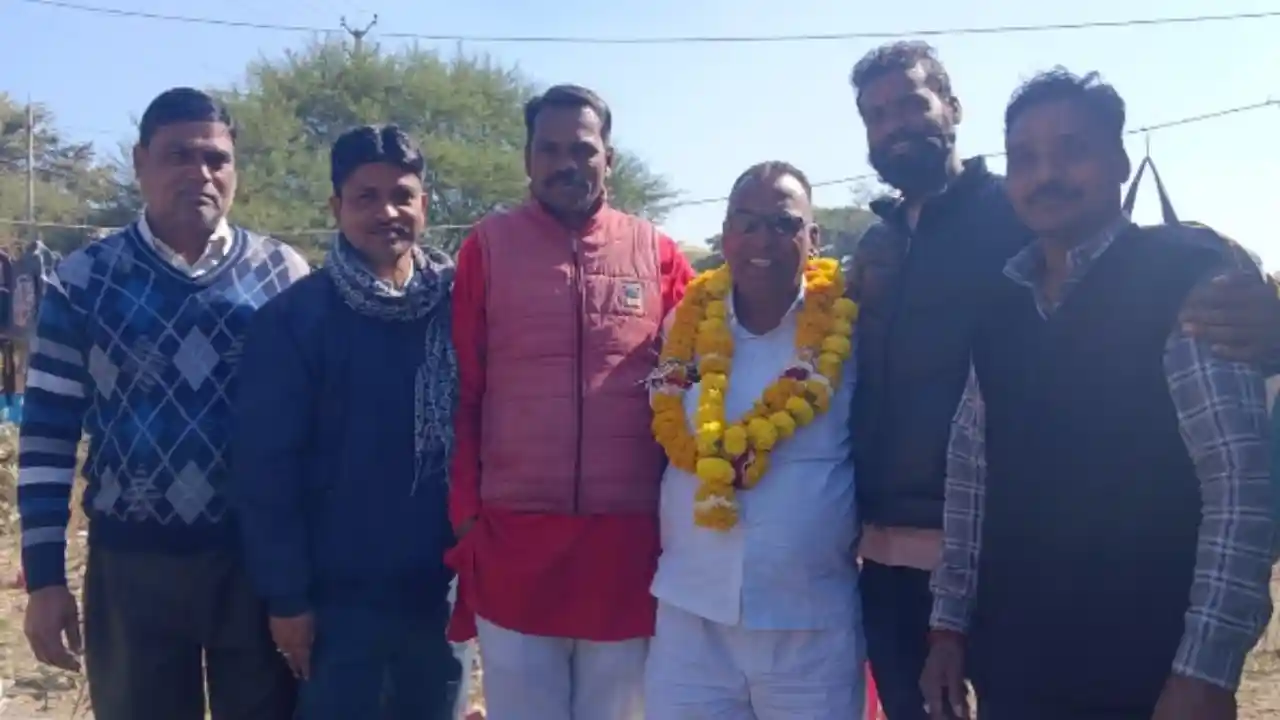 केसरिया हिंदू वाहिनी ने किया वरिष्ठ समाजसेवी श्री गजेन्द्र यादव को सम्मानित!