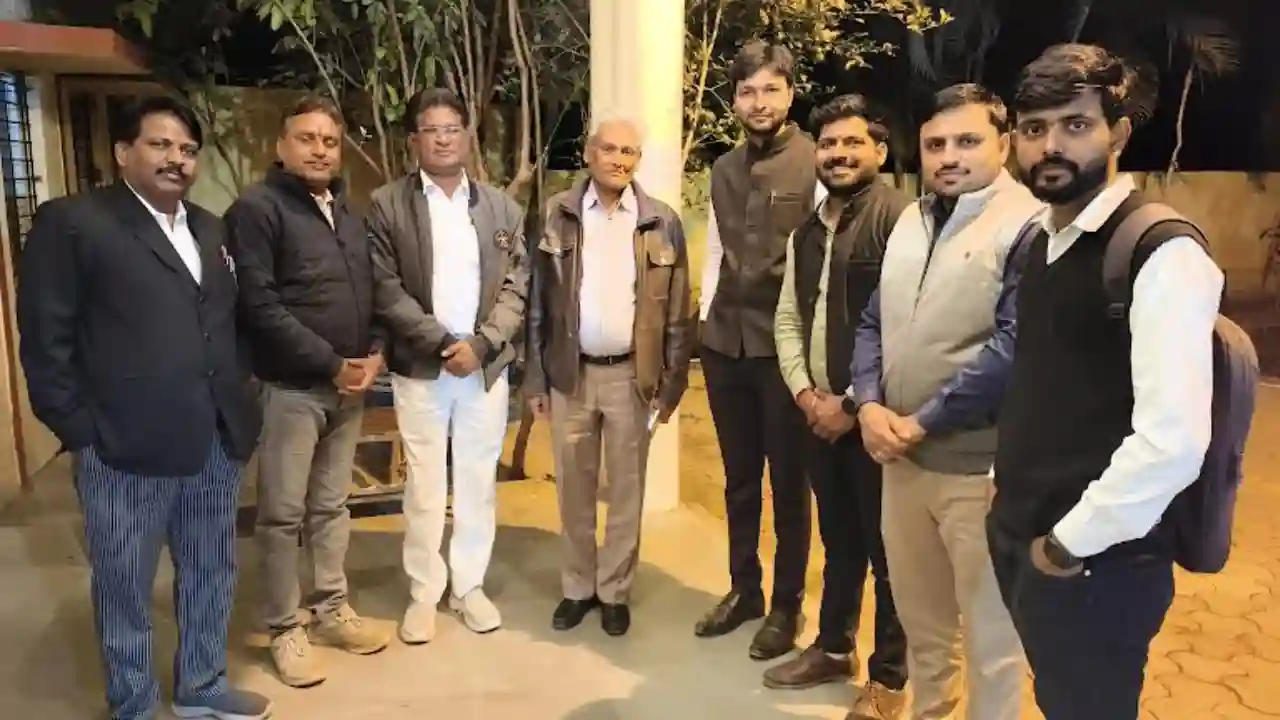 गनेड़ीवाल परिवार ने मल्हारगढ़ बस स्टेण्ड हेतु शासन को की भूमि दान
