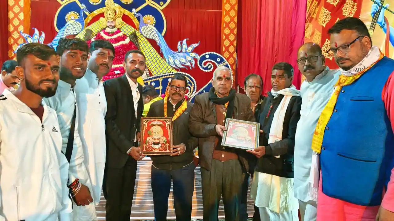 बजरंग सेना द्वारा राम मन्दिर प्राण प्रतिष्ठा के एक वर्ष पुर्ण होने के उपलक्ष्य में भव्य भजन संध्या का आयोजन किया गया