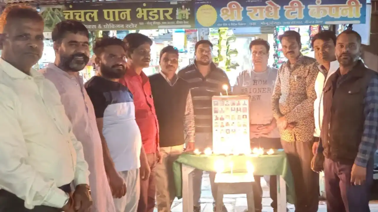 केसरिया हिंदू वाहिनी ने जम्मू कश्मीर के पुलवामा में आतंकी हमले में शहीद हुए वीर सपूतों को दी श्रद्धांजलि !