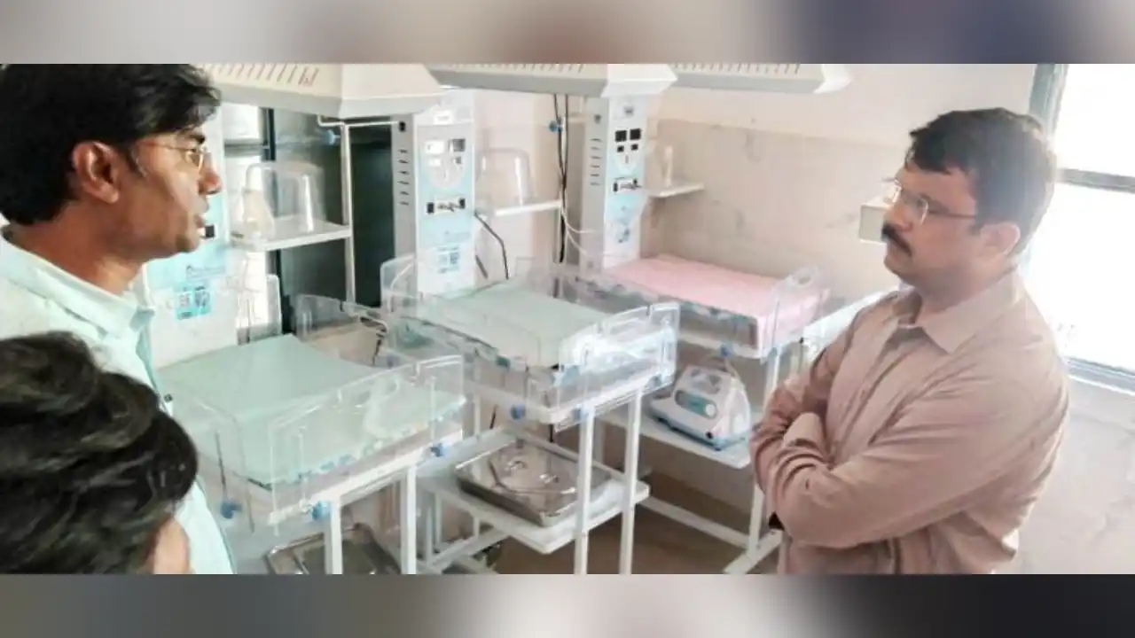 एसडीएम श्री सांवले ने किया पंधाना अस्पताल का औचक निरीक्षण