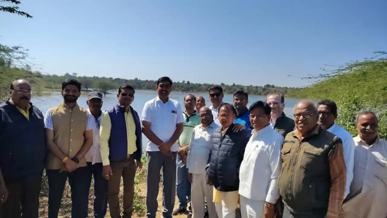 विधायक जैन तथा सकल जैन समाज के वीर पुत्रों ने महावीर सागर के वर्तमान स्थिति का किया अवलोकन