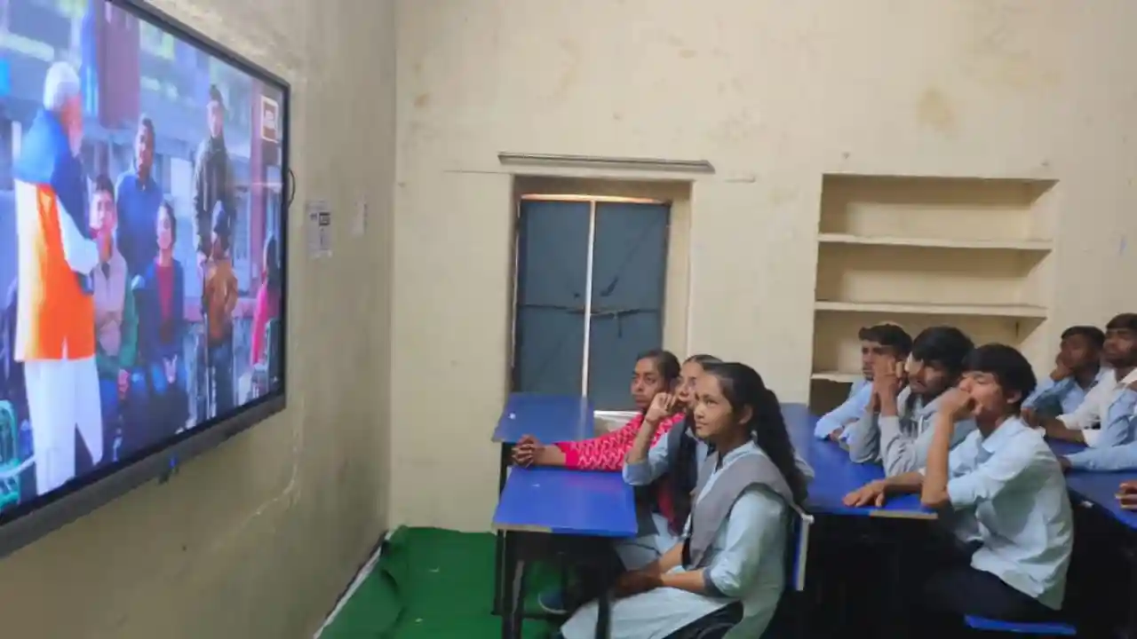 प्रतापगढ़ जिले के राजकीय उच्च माध्यमिक विद्यालय अरनोद में केरियर मेला का आयोजन