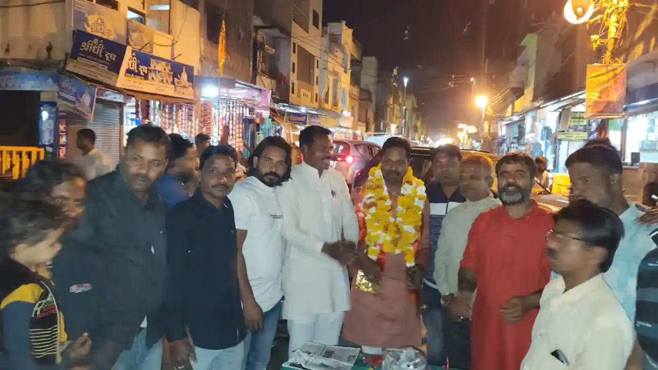 कल्याण कमलमय समर्थक समिति ने किया भाजपा के पूर्व जिलाध्यक्ष को सम्मानित !