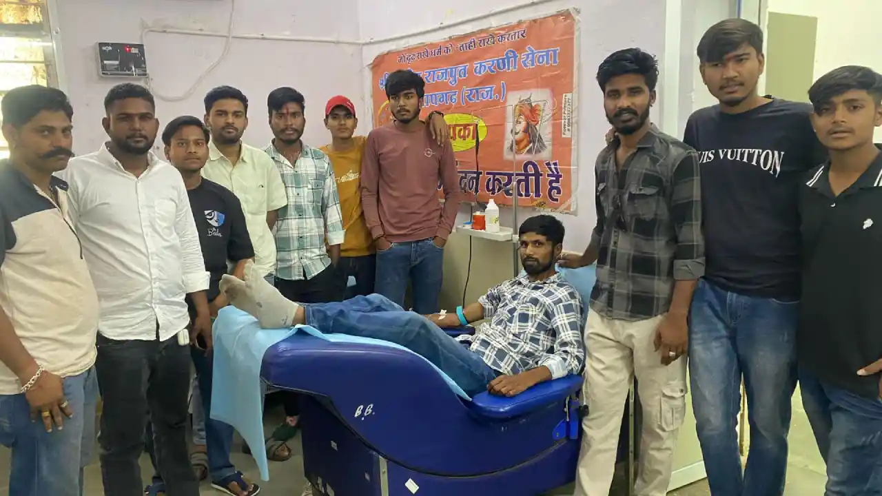 प्रतापगढ़ में श्री राष्ट्रीय राजपूत करणी सेना के रक्तदान शिविर में 40 यूनिट रक्तदान