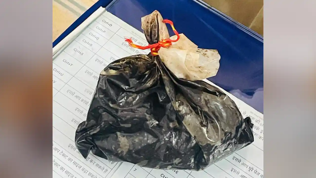 छोटी सादड़ी रोड़ पर राजस्थान लोक परिवहन सेवा बस से 1-010 किलाग्राम अवैध अफीम बरामद