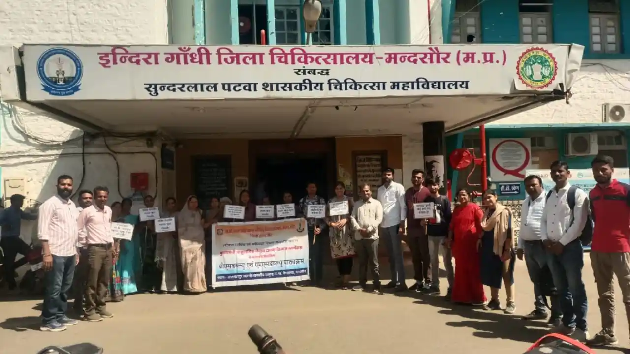 धार्मिक नगरी मंदसौर में शराबबंदी पर वाहन रैली का आयोजन