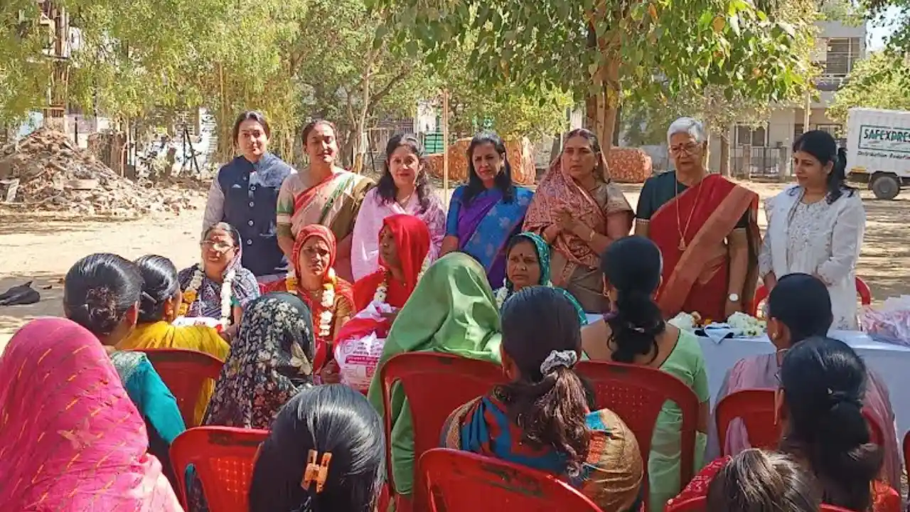 अंतर्राष्ट्रीय महिला दिवस पर वार्ड 39 में महिलाओं का स्वास्थ्य परीक्षण शिविर आयोजित हुआ