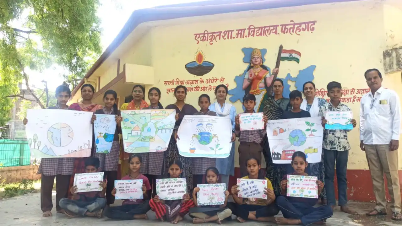 फतेहगढ़ में जल गंगा संवर्धन पर लेखन, चित्रकला और निबंध प्रतियोगिता आयोजित हुई