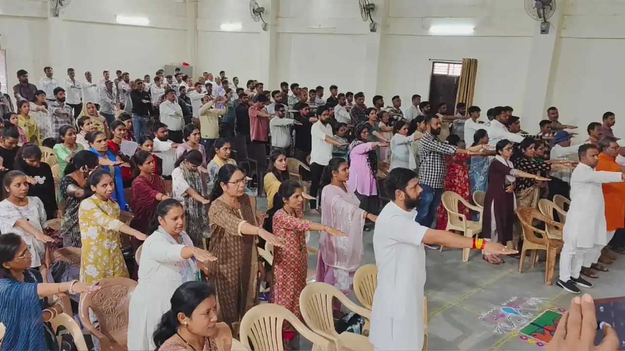 जल गंगा संवर्धन अभियान की शपथ दिलवाई गयी