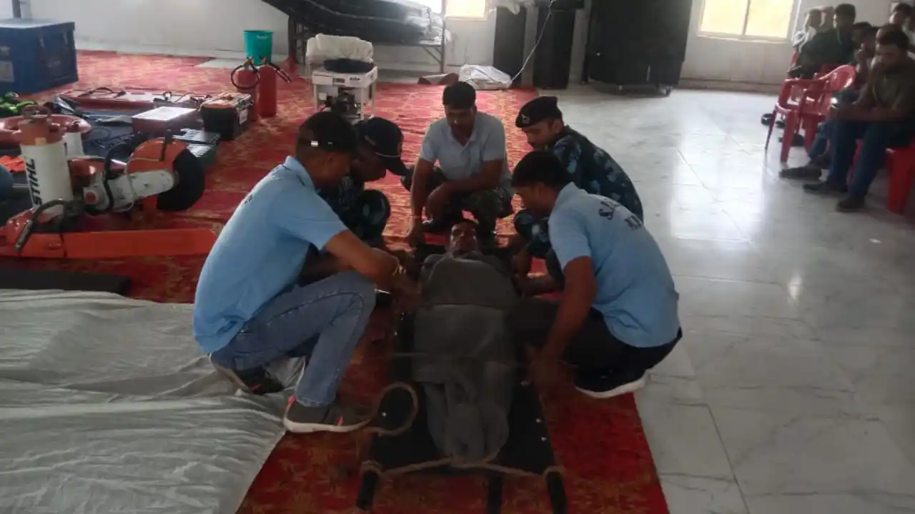 सिविल डिफेंस वालेंटियर्स को आपदा प्रबंधन संस्थान द्वारा दिया विशेष प्रशिक्षण