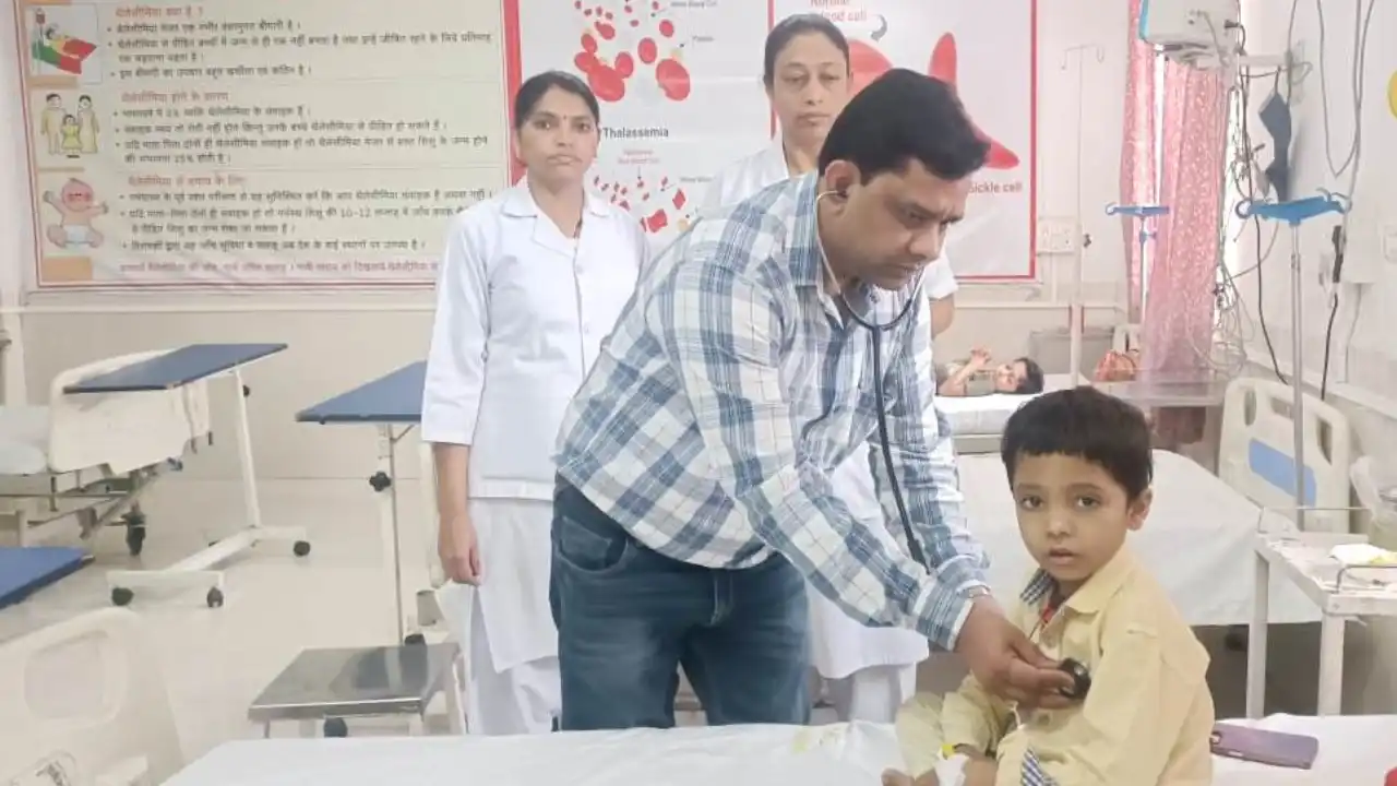 विश्व थैलेसीमिया दिवस के अवसर पर जिला चिकित्सालय में किया गया जन जागरूकता कार्यक्रम का आयोजन