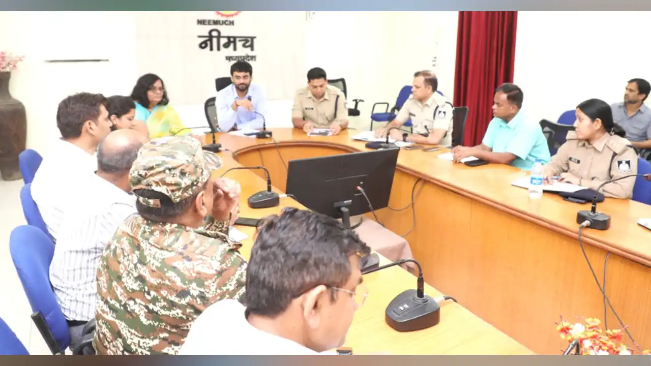 जिले में आपात स्थिति में आपदा प्रबंधन के पुख्‍ता इंतजाम सुनिश्चित करें- श्री चंद्रा