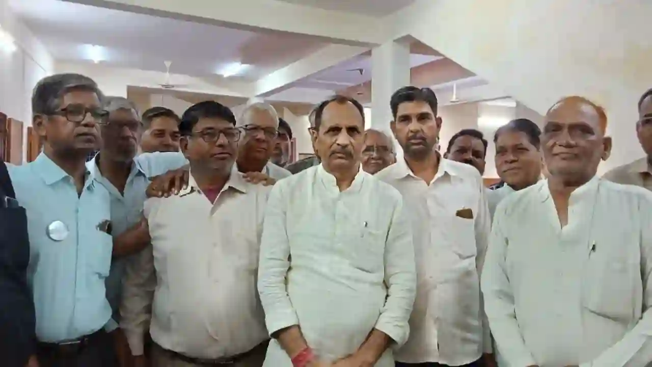 यादव जाटव समाज ने किया सांसद जाटव का सम्मान