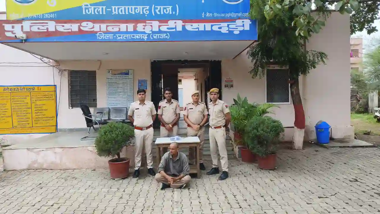 एक ऑटोमेटिक पिस्टल के साथ अभियुक्त को किया गिरफ्तार