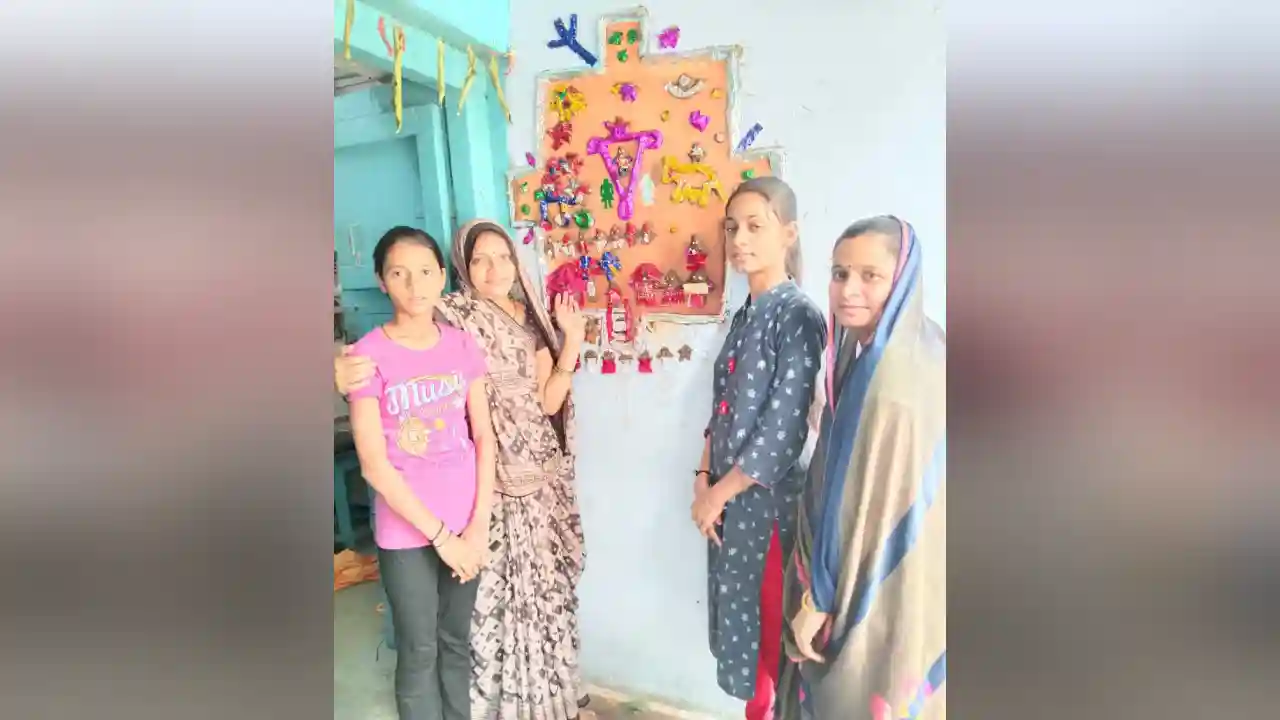 पालसोड़ा में मनाया सांझा पर्व, सांझा बनाकर गाए गीत
