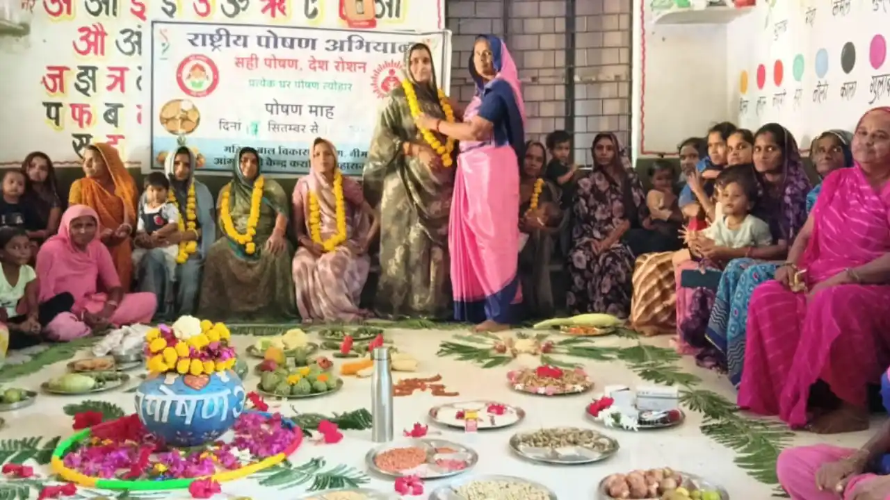 अच्छे पोषण पर टिकी है स्वस्थ समाज की नींव, कराड़िया महाराज आंगनवाड़ी में दिलाई घर पर पकाएंगे की शपथ