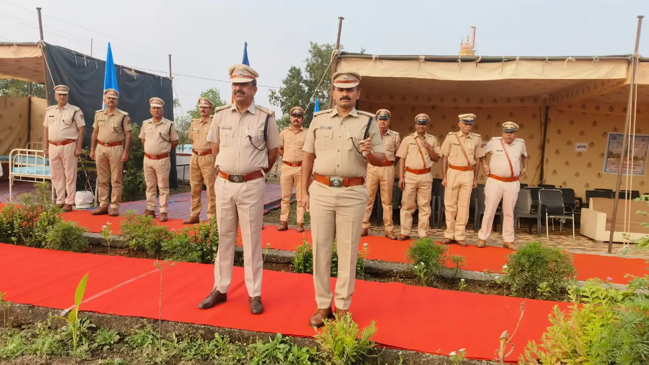 प्रतापगढ़ पुलिस शहीद दिवस पर रिजर्व पुलिस लाईन में शहीदों को की श्रद्धाजंलि अर्पित