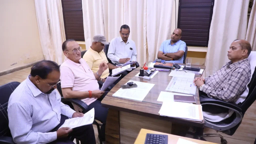 एडीएम श्री कलेश की अध्‍यक्षता में राजनैतिक दलों के प्रतिनिधियों की बैठक सम्‍पन्‍न