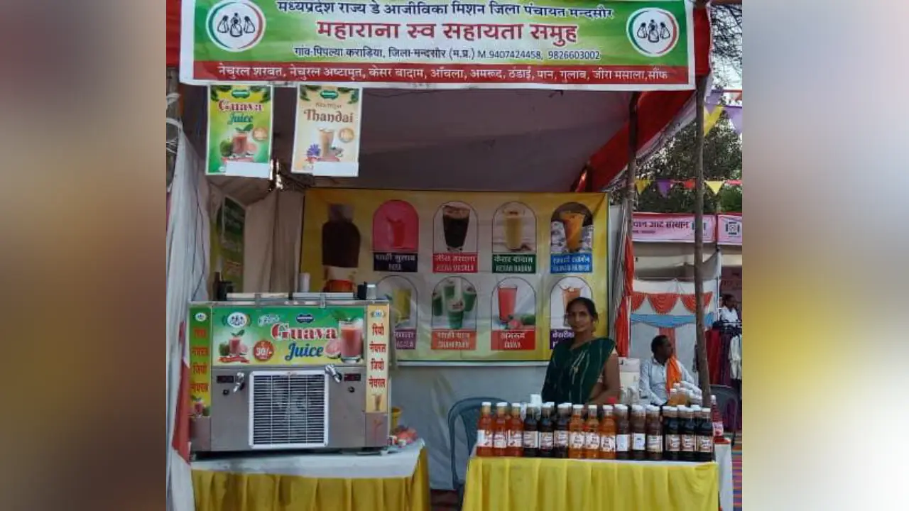 शंकुतला गर्ग ने समूह के माध्यम से प्राकृतिक जूस निर्मित कर आत्मनिर्भरता की मिसाल गढ़ी