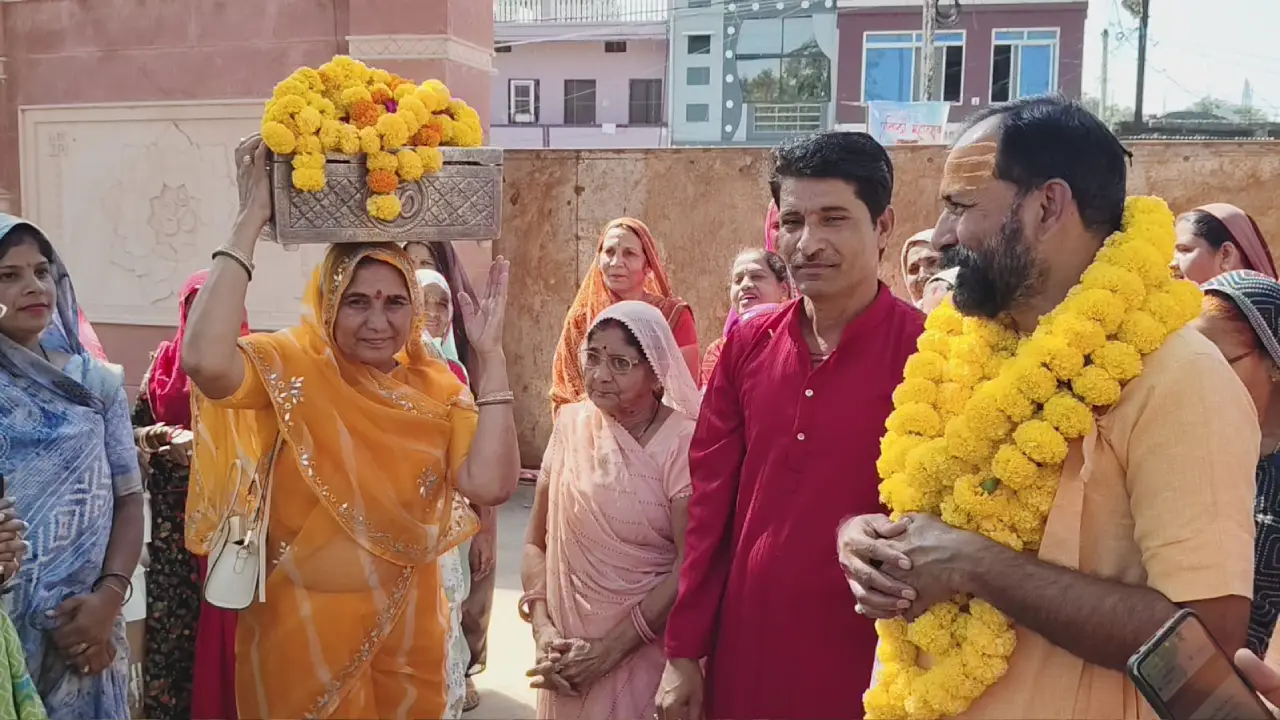 पशुपतिनाथ मंदिर पर पं. रूद्रदेव त्रिपाठी की शिव महापुराण कथा का पुराण पौथी यात्रा से हुआ शुभांरभ