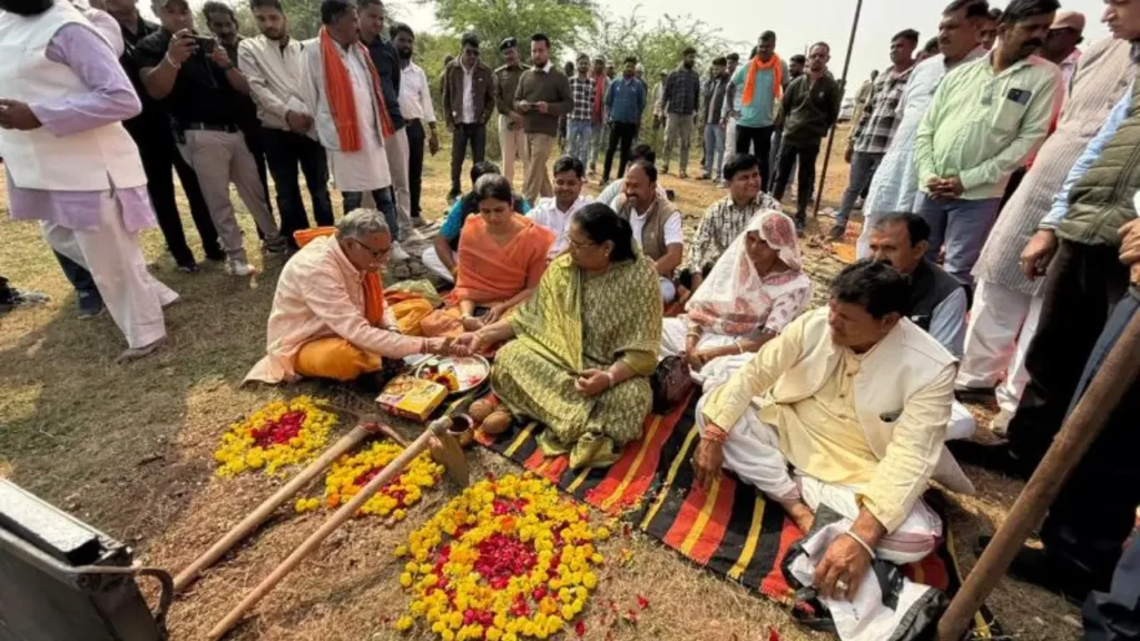 मंत्री सुश्री निर्मला भूरिया ने मेघनगर में सीवेज ट्रीटमेंट प्लांट का भूमिपूजन किया 