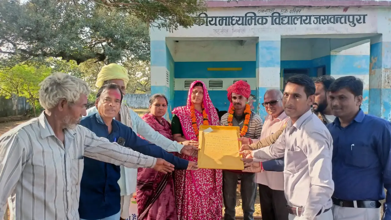 अध्यापक छितर मल धाकड़ का सम्मान समारोह संपन्न