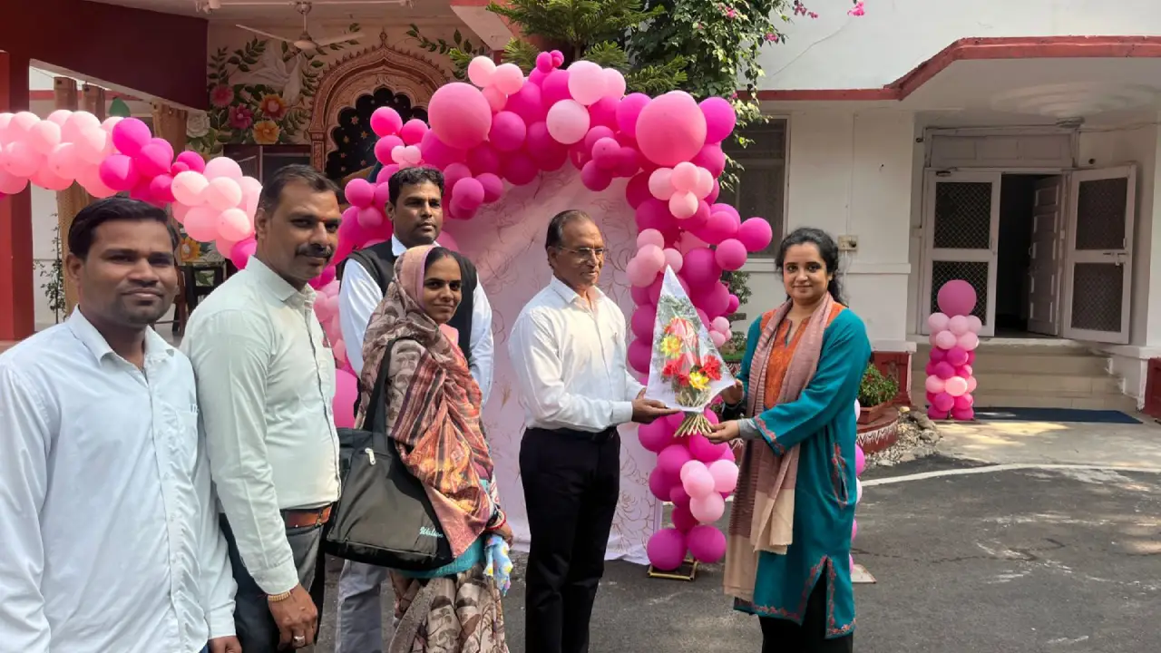 कलेक्टर ने शत प्रतिशत कार्य करने वाले बीएलओ को दी बधाई और शुभकामनाएं