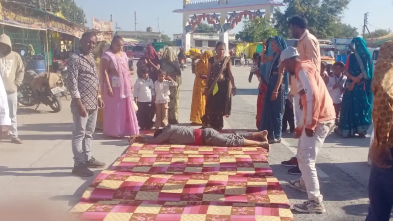 मन्नत पूरी होने पर की लोटन यात्रा