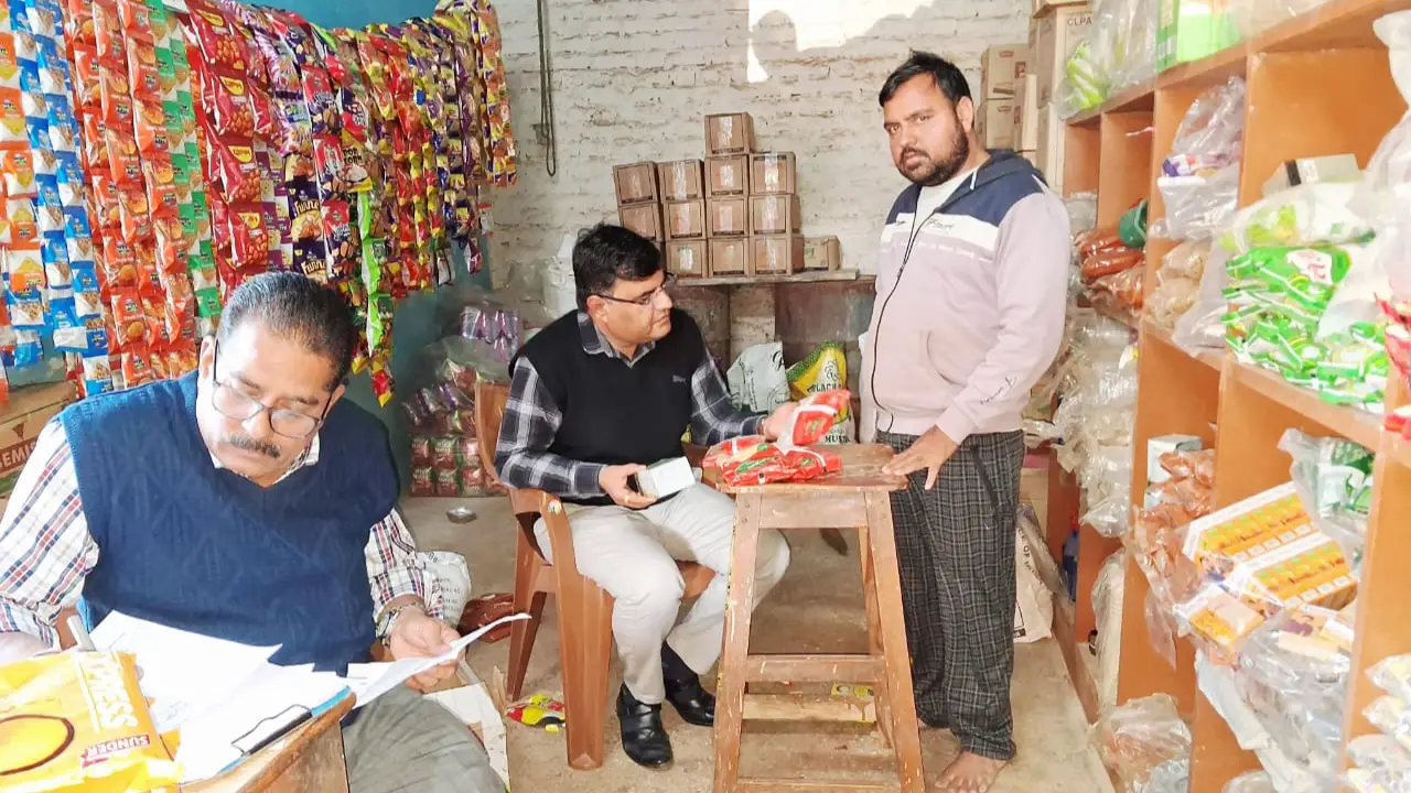 खाद्य एवं औषधि प्रशासन विभागीय टीम ने चीताखेड़ा में की कार्यवाही