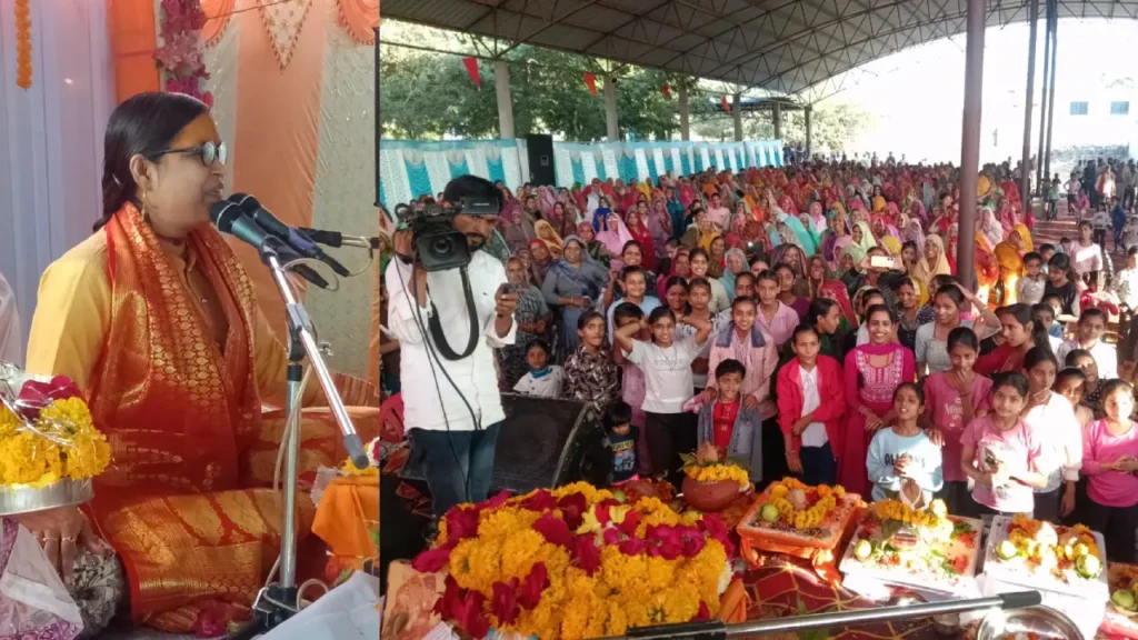 इन दिनों ग्राम बमोरा में बह रही नौ दिवसीय श्री राम कथा की धर्म ज्ञान गंगा