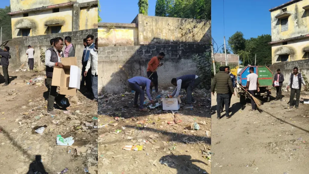 जिले में स्वच्छता अभियान के अंतर्गत शनिवार को मोरवन में चलाया गया स्वच्छता अभियान