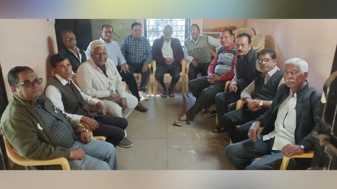 विधुत पेंशनर संघ की जिला बैठक संपन्न