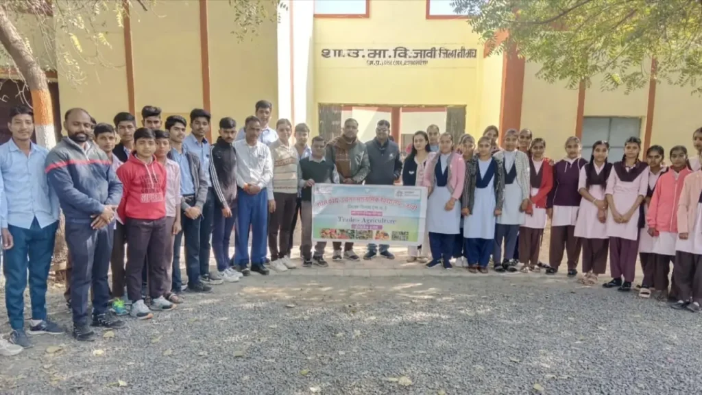 शा. उ. मा.वि. जावी के विद्यार्थियों का ज्ञानवर्धक औद्योगिक शैक्षणिक भ्रमण संपन्न