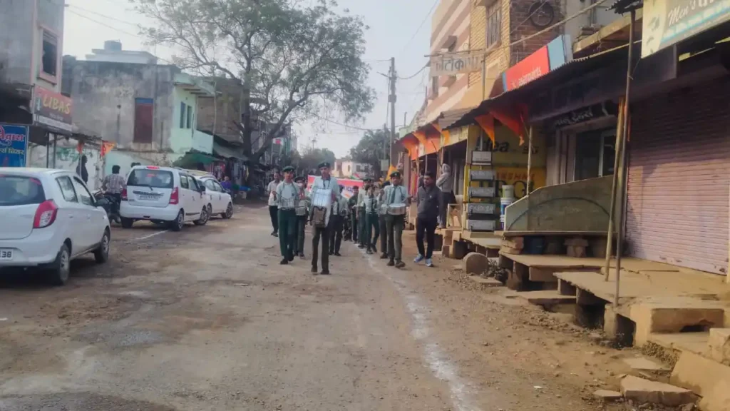 सरवानिया महाराज में हर्षोल्लास के साथ मनाया गया 77वां गणतंत्र दिवस