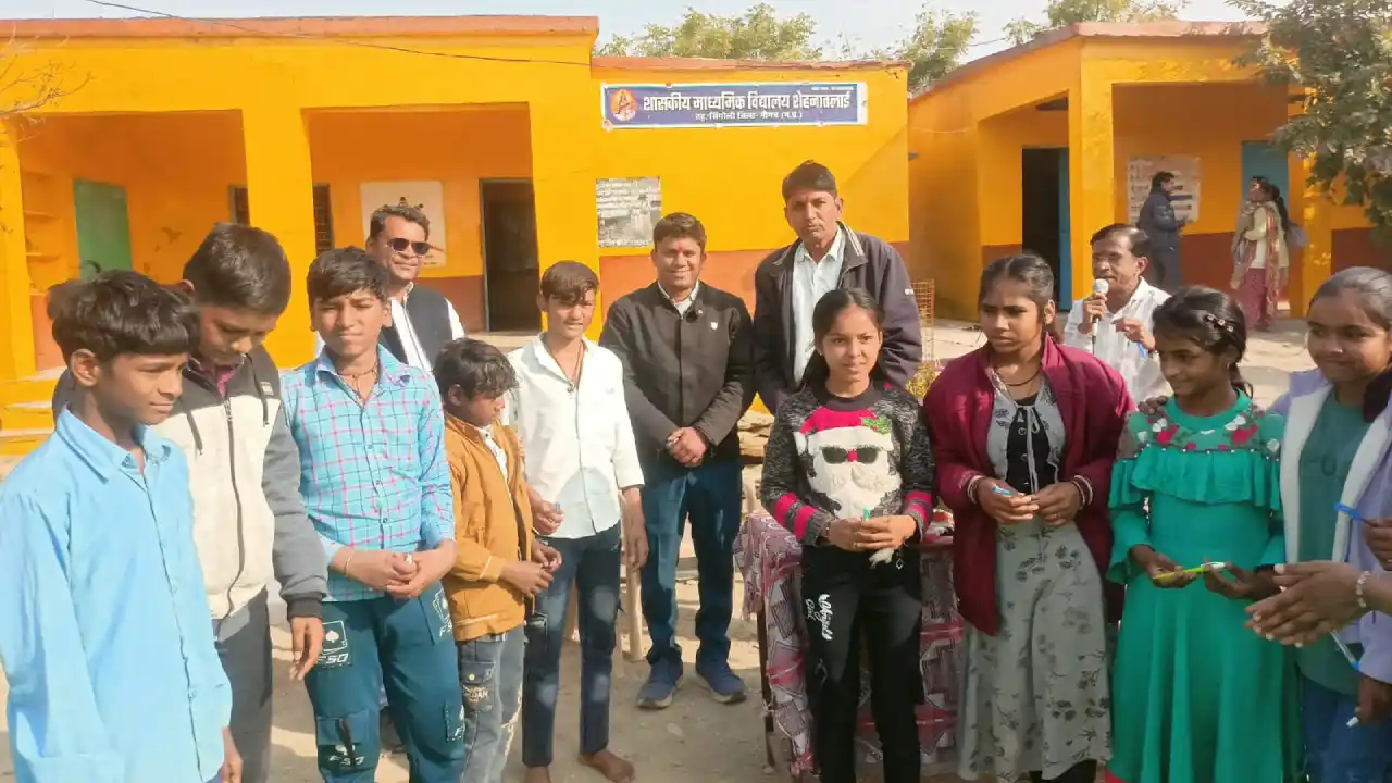 सफलता पाने के लिए भाग्य नसीब किस्मत के भरोसे ना रहकर मेहनत व कर्म करें।