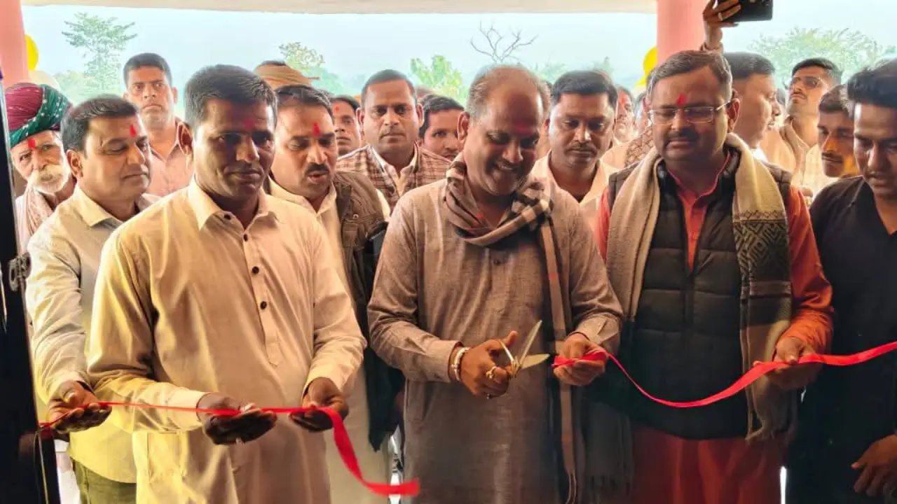 कैबिनेट मंत्री हेमंत मीणा ने गामदा में सामुदायिक भवन और दतियार में नवनिर्मित पंचायत भवन का किया लोकार्पण