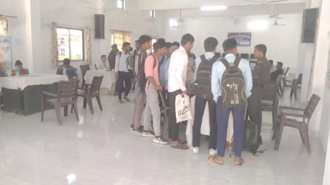 मल्हारगढ़ रोजगार मेले में 84 युवाओं का हुआ प्राथमिक चयन