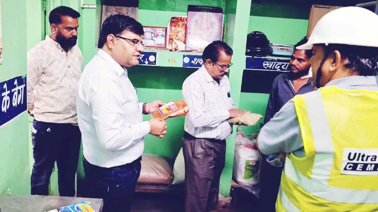 खोर एवं जावद में खाद्य सुरक्षा टीम ने की कार्रवाई- चार फर्मो का निरीक्षण कर लिए नमूने