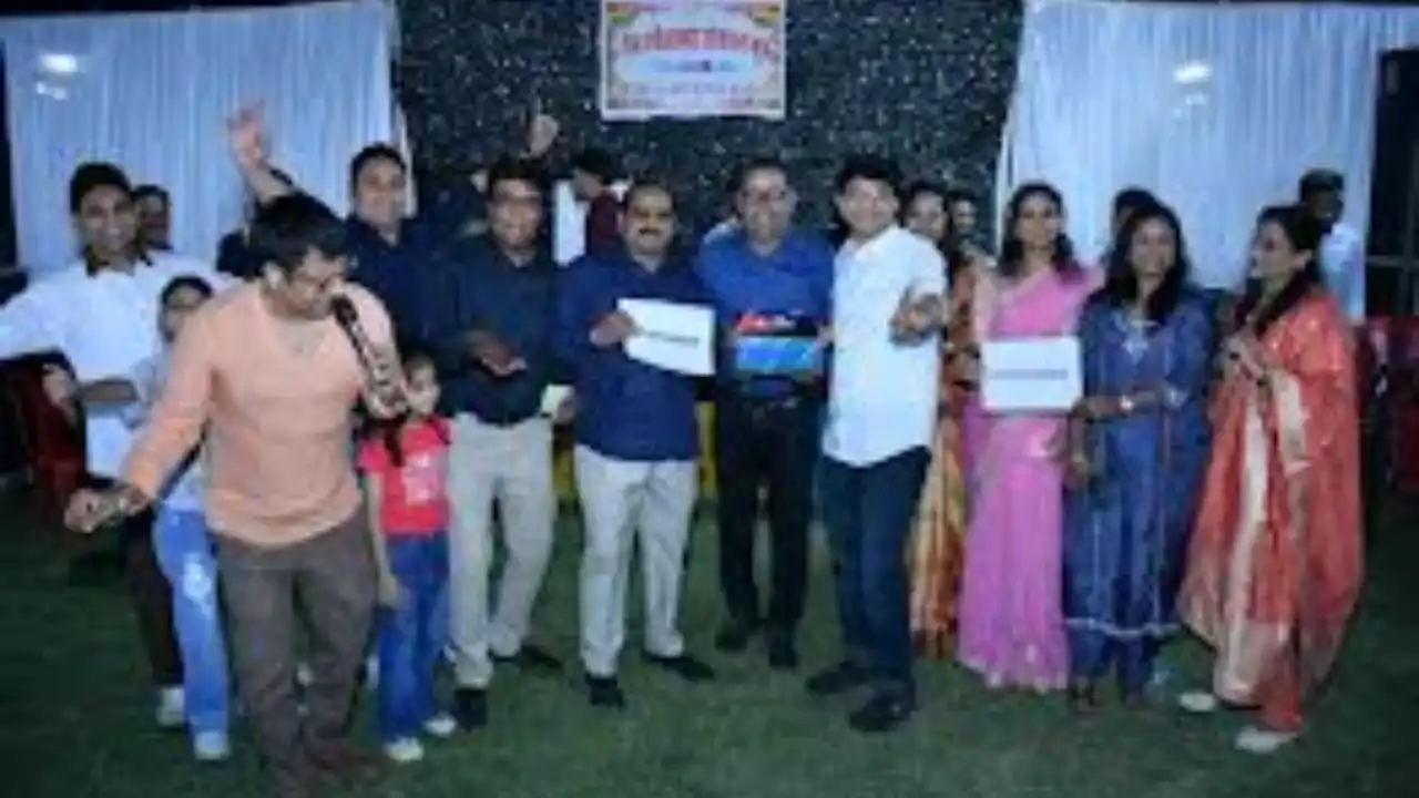 भव्य संगीतमय संध्या: अंताक्षरी कार्यक्रम बना आकर्षण का केंद्र