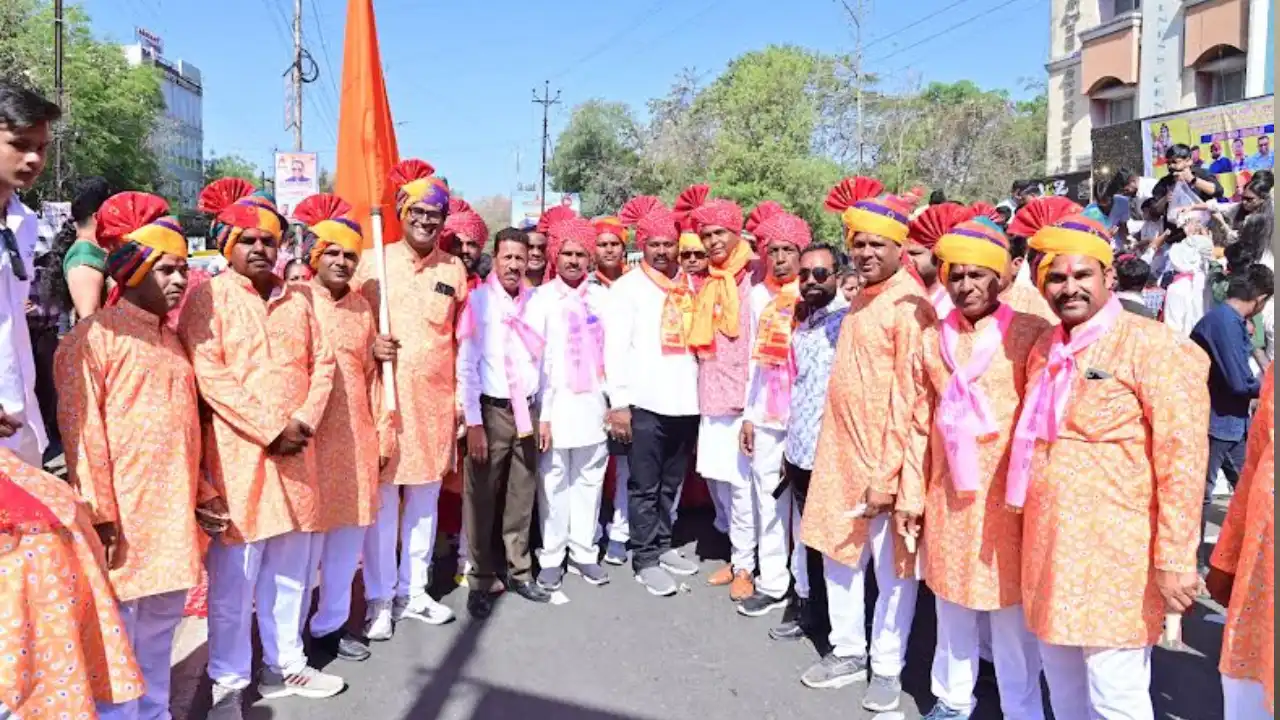 राममय हुआ शहर, कुमावत समाज ने रघुनंदन के जन्म की मनाई खुशियां राममय हुआ शहर, कुमावत समाज ने रघुनंदन के जन्म की मनाई खुशियां