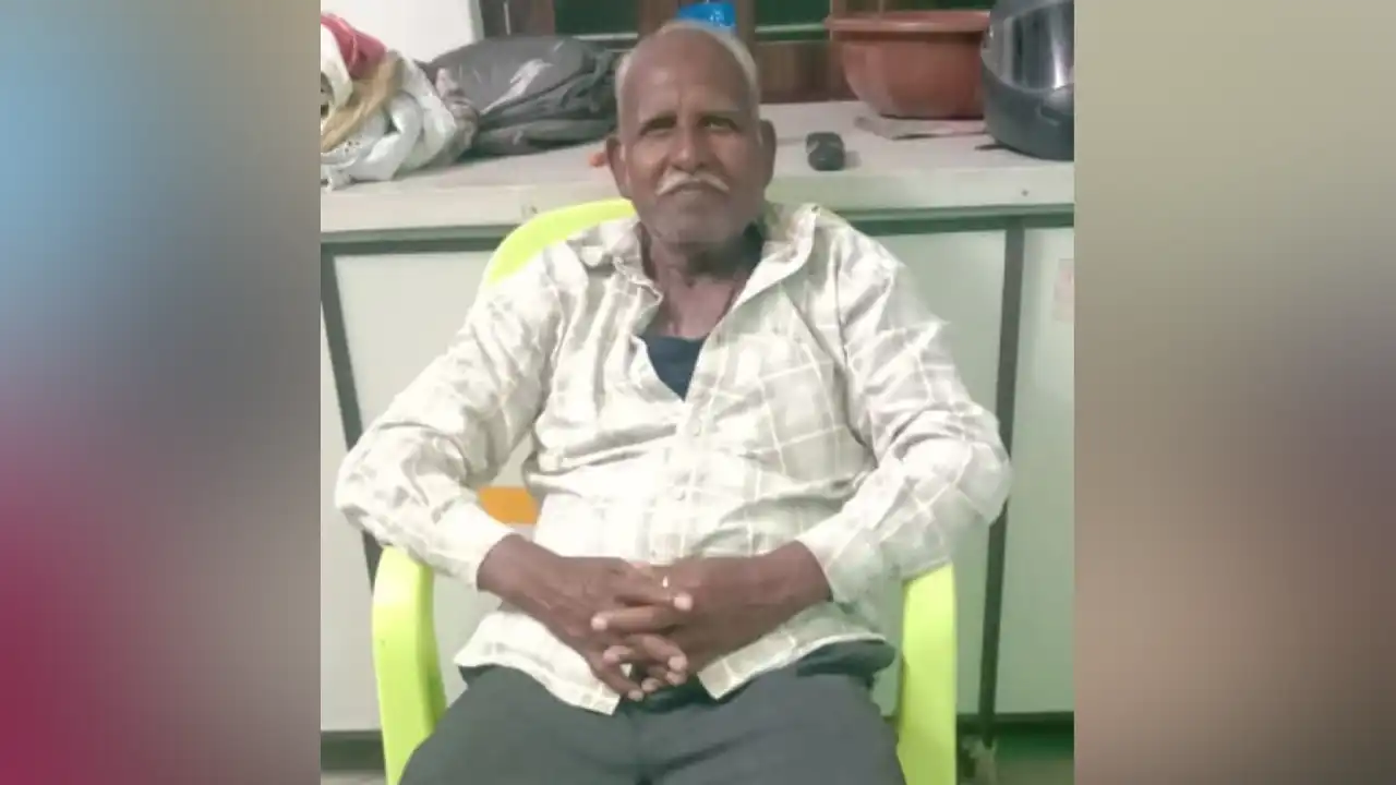 छत पर पक्षियों को दाना डाल रहे जगदीश चन्द्र प्रजापत हादसे में नीचे गिर पड़े हुई मौत