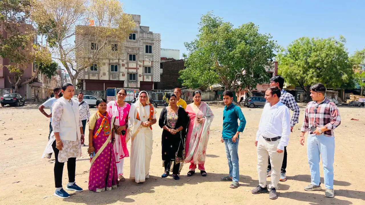 नपाध्यक्ष श्रीमती गुर्जर ने किक्रेट टूर्नामेंट की तैयारियों का जायजा लिया