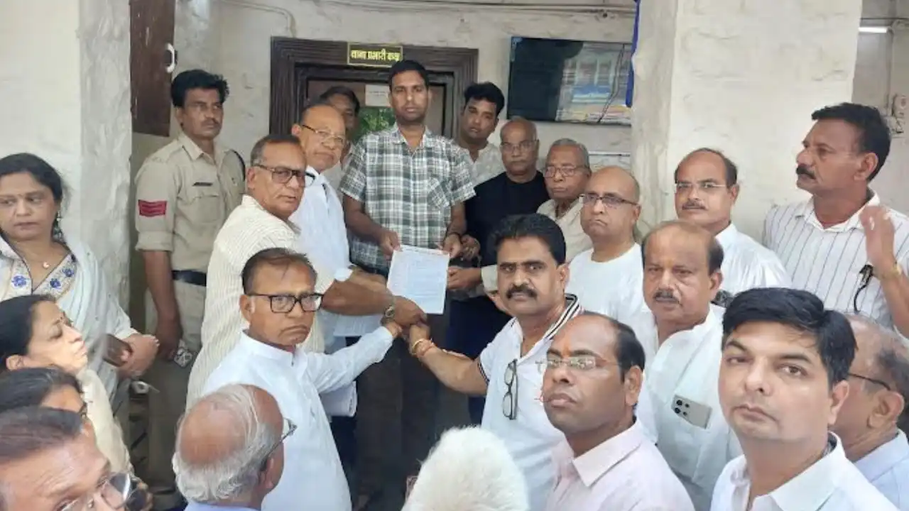 दो साध्वीजी की दुर्घटना में मृत्यु होने पर, सकल जैन समाज ने विरोध दर्ज करवाते हुए  सौंपा ज्ञापन, विनयांंजलि सभा का हुआ आयोजन