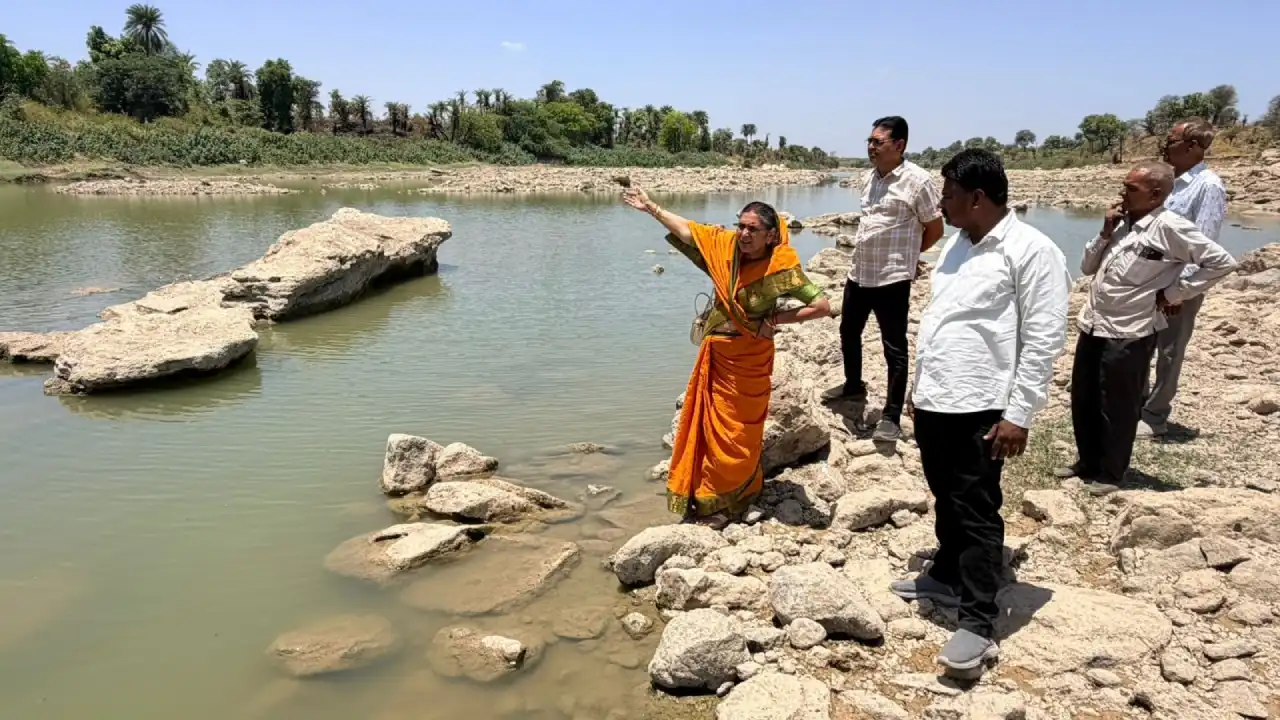 नगर में जल संकट नहीं, पर्याप्त जल प्रदाय हेतु नगर पालिका सक्रिय - कंथार डेम, मोरवनी दोह एवं आजाद जलाशय का नपा अध्यक्ष ने किया निरीक्षण