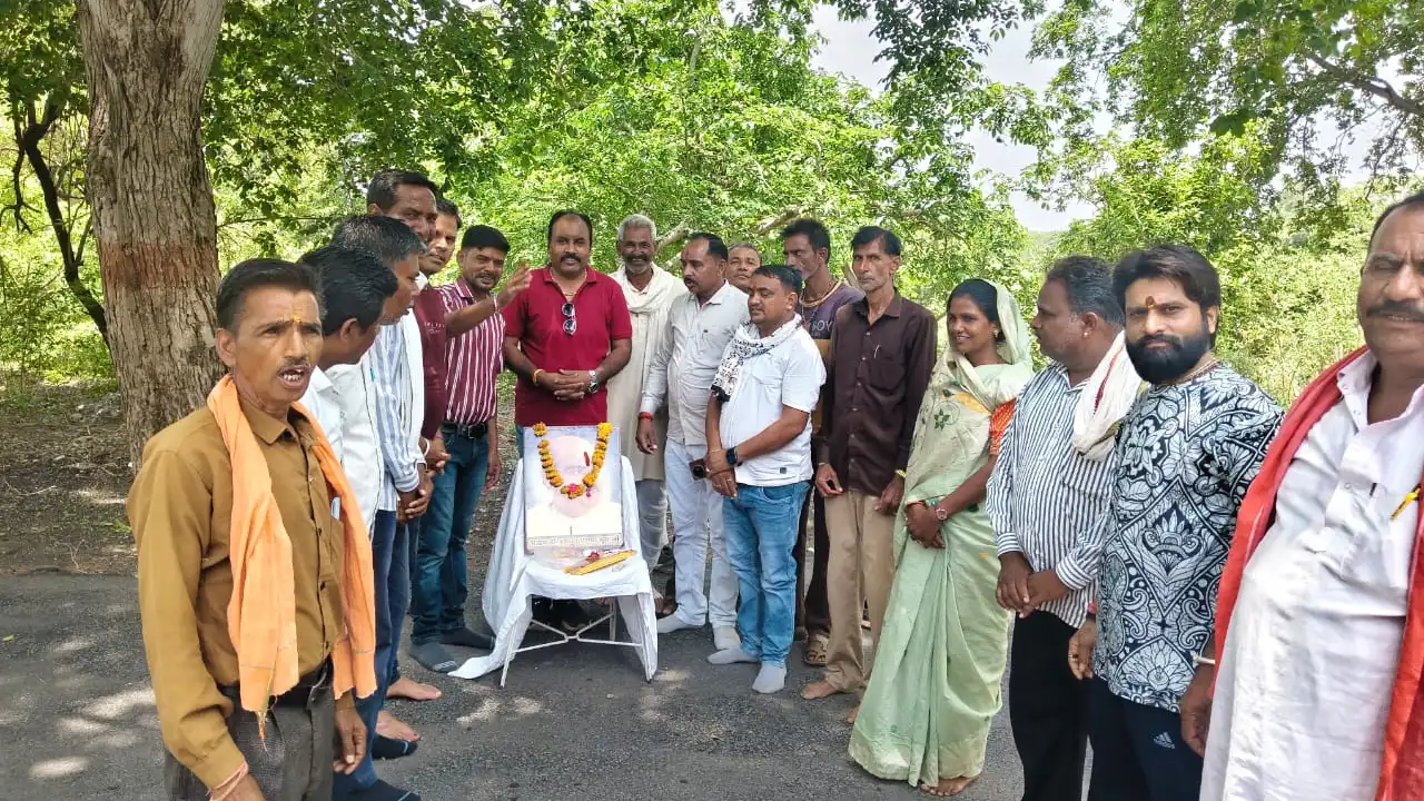 डॉ श्यामा प्रसाद मुखर्जी की पुण्यतिथि रतनगढ़ में बलिदान दिवस के रूप में मनाई गई